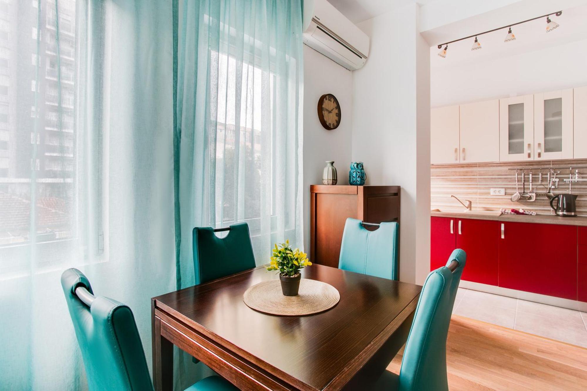 Apartments Lora 13.Jula, 15 Budva Exterior photo