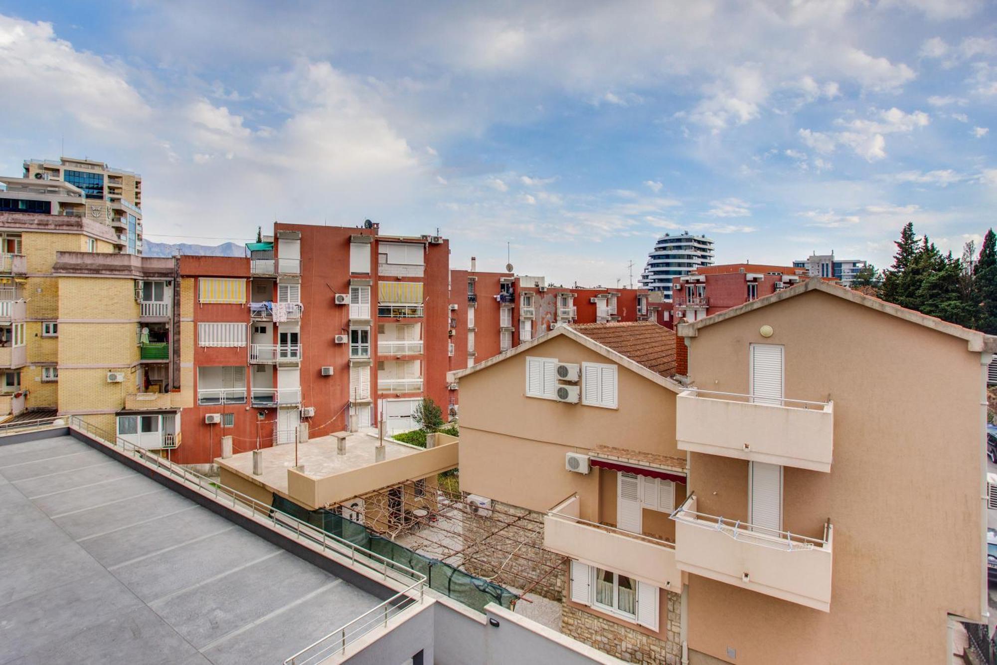 Apartments Lora 13.Jula, 15 Budva Exterior photo