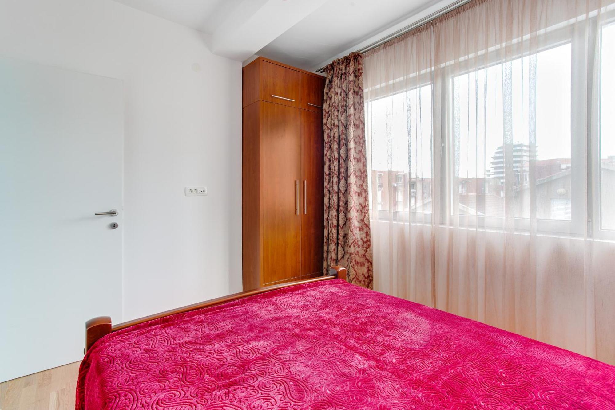 Apartments Lora 13.Jula, 15 Budva Exterior photo